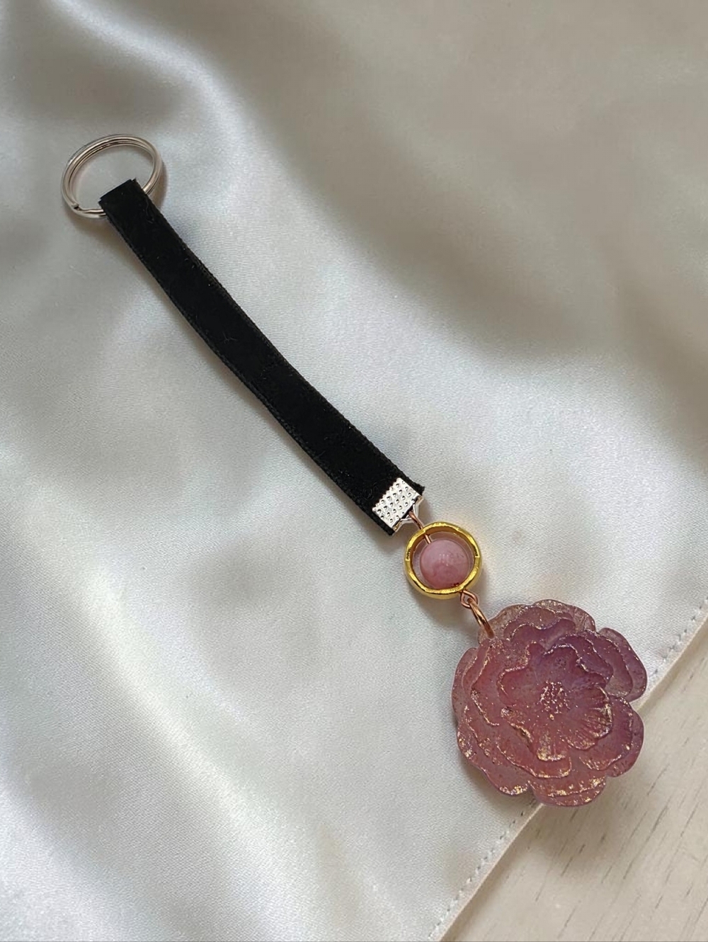 Black Strap Keychain with Pink Floral Pendant – Cute Bag Charm
